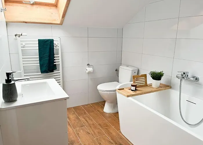 Pod Debem 度假居 Wielki Bartel